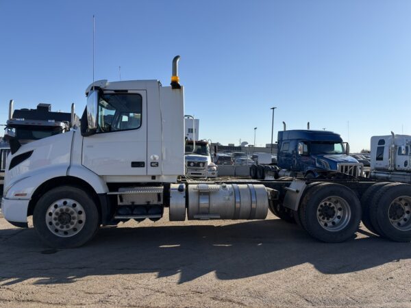 2018 Volvo VNR300 Daycab