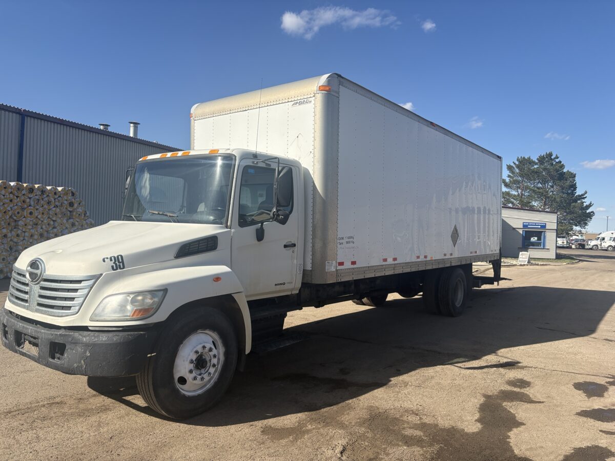 2007 Hino 338