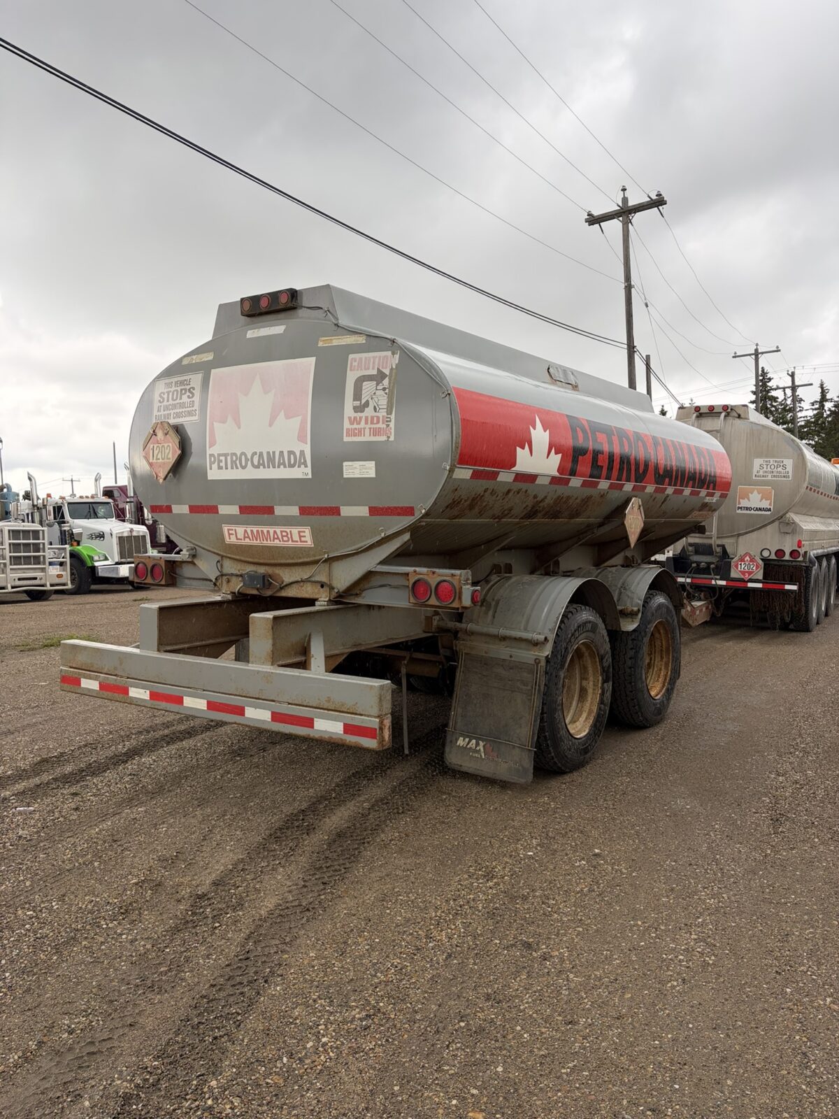 1995 Advance tandem fuel pup