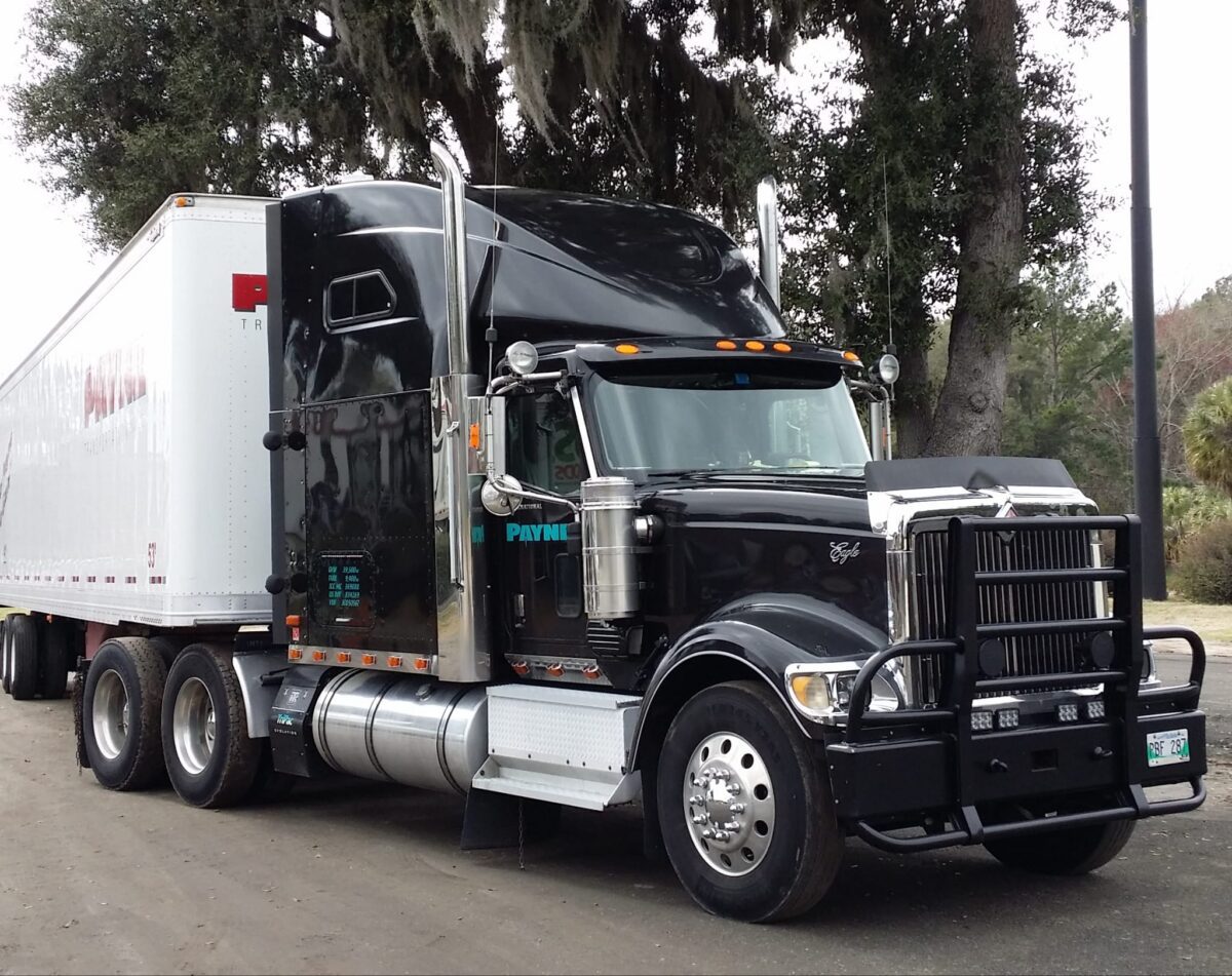 2003 International 9900i Skyrise